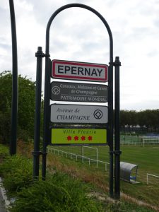 Cormontreuil naar Epernay - bord epernay -