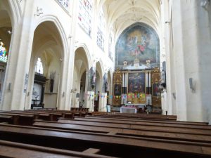 Sezanne naar Mery sur Seine kerk binnen