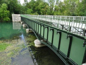 Mery-sur-Seine naar Troyes kanaal  kanaal loop over brug