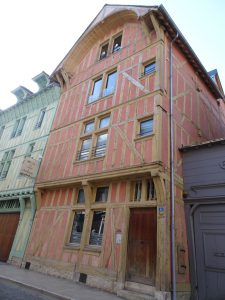 Mery-sur-Seine naar Troyes, troyes vakwerkhuis 4