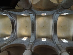 tournus kerk plafond