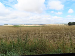 2022 pelgrimstocht heenweg dag 2 landschap akkers